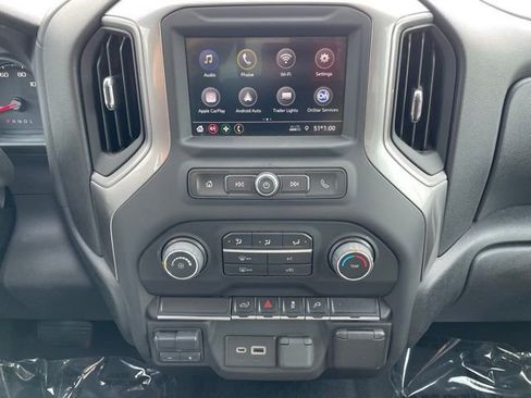 Certified 2022 Chevrolet Silverado 2500 Custom w/ Gooseneck/5TH Wheel Package image 3