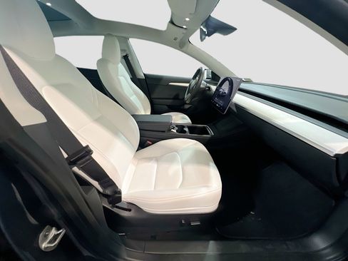 Used 2023 Tesla Model 3 Performance image 22