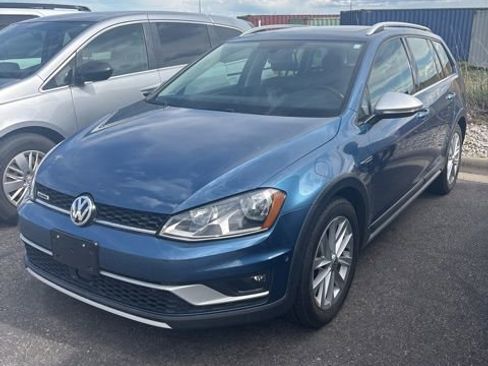 Used 2017 Volkswagen Golf Alltrack SE AWD/4WD image 1