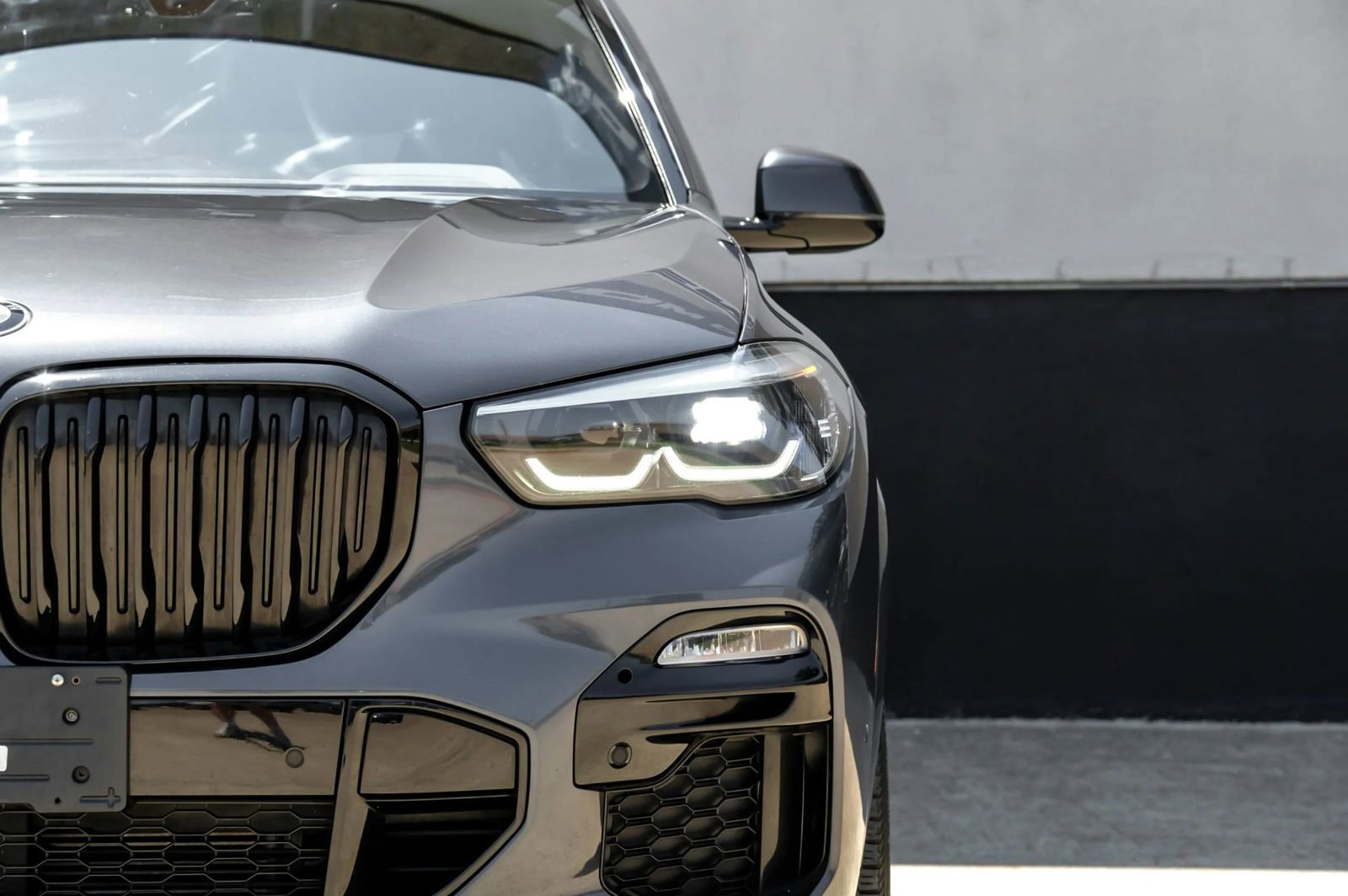 Used 2020 BMW X5 xDrive40i w/ M Sport Package AWD/4WD image 57