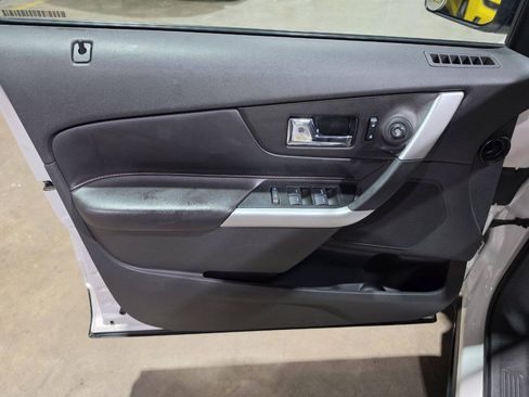 Used 2013 Ford Edge SEL AWD/4WD image 24
