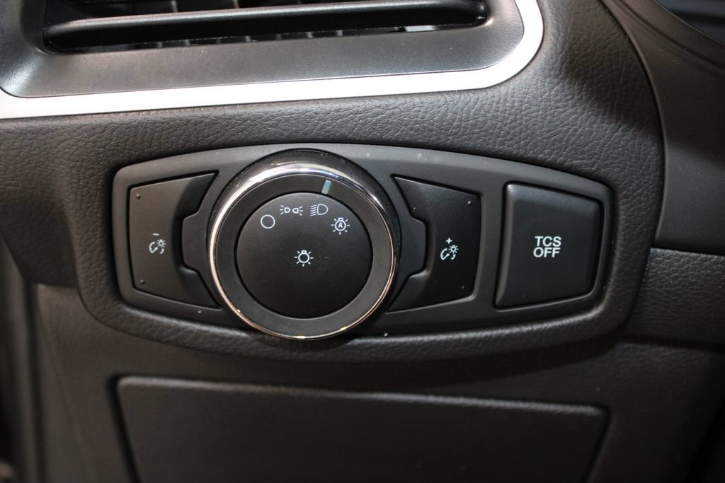 Used 2024 Ford Edge SEL AWD/4WD image 39