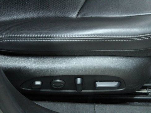 Used 2019 Buick LaCrosse Premium image 10