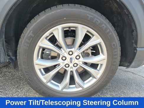 Used 2023 Ford Explorer Limited w/ Equipment Group 301A AWD/4WD image 9