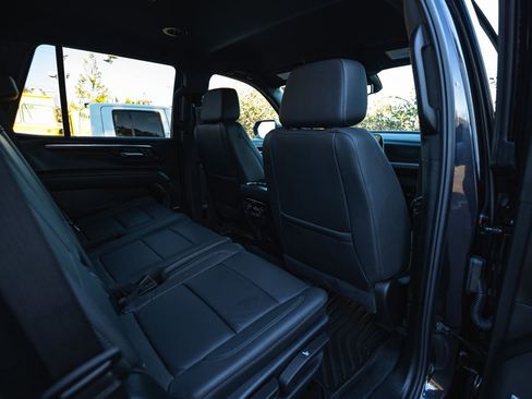 Used 2025 Chevrolet Tahoe LT w/ Comfort Package image 33