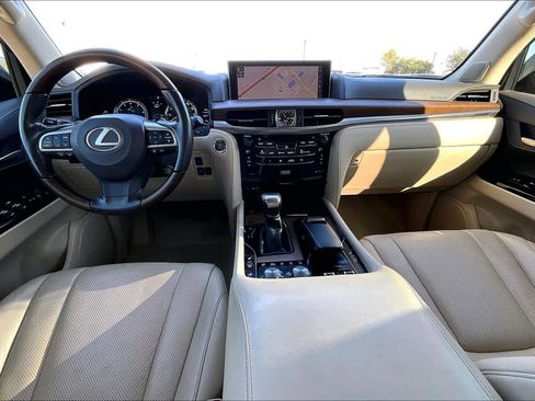 Used 2017 Lexus LX 570 4WD image 15