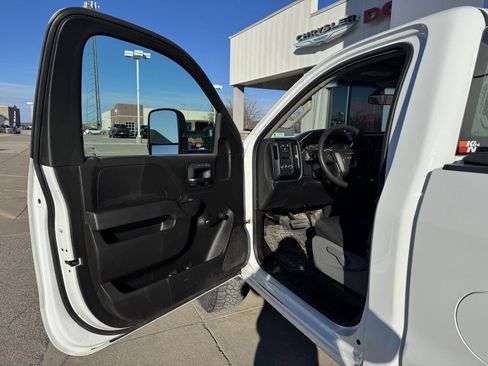 Used 2016 GMC Sierra 2500 4x4 Regular Cab image 10