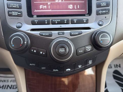 Used 2007 Honda Accord EX-L image 19