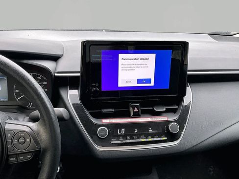 Certified 2025 Toyota Corolla LE FWD image 7