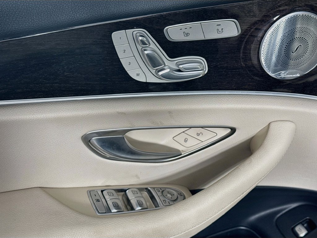 Used 2020 Mercedes-Benz E 350 4MATIC Sedan image 19
