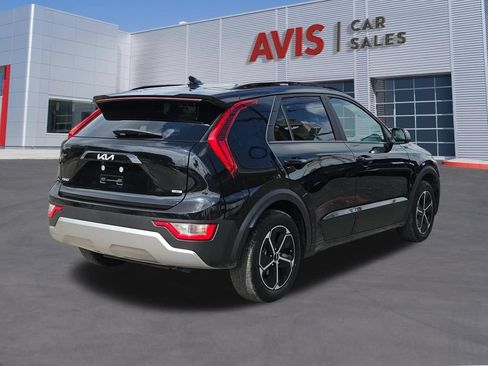 Used 2025 Kia Niro LX FWD image 6