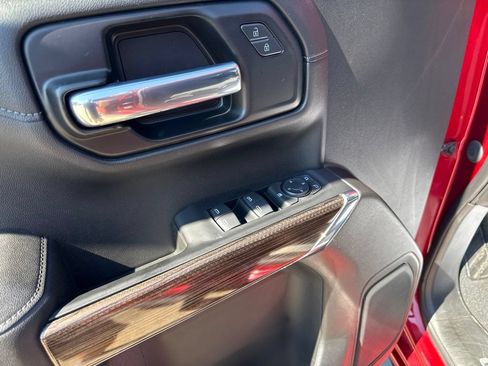 Used 2021 Chevrolet Silverado 1500 LT Trail Boss w/ Bed Protection Package AWD/4WD image 23