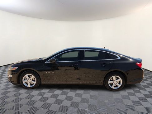 Used 2022 Chevrolet Malibu LS image 2