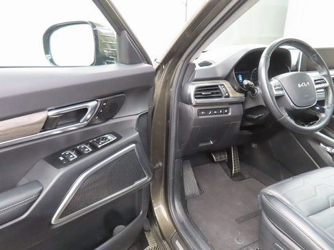 Used 2022 Kia Telluride SX w/ SX Prestige Package image 52
