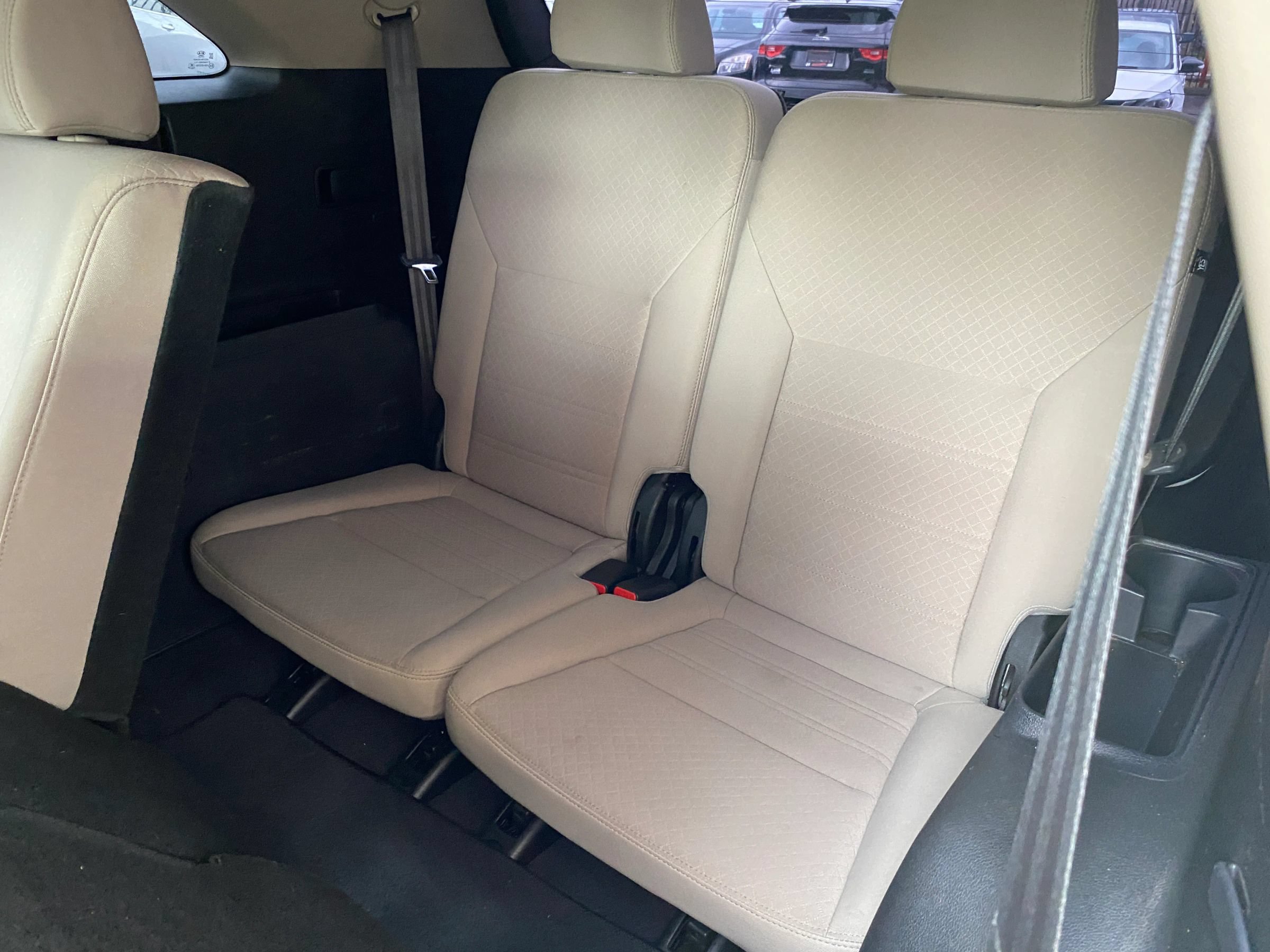 Used 2019 Kia Sorento FWD V6 image 10
