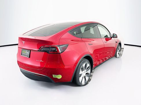 Used 2022 Tesla Model Y Long Range AWD/4WD image 9