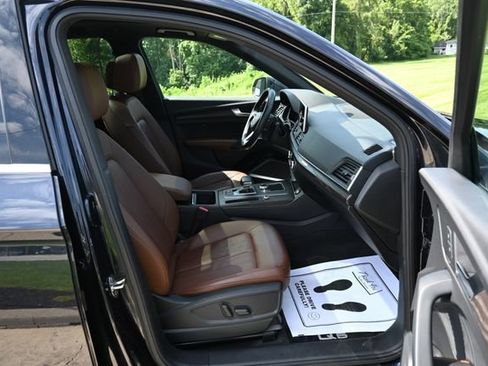 Used 2020 Audi Q5 2.0T Premium Plus w/ Premium Plus Package AWD/4WD image 19