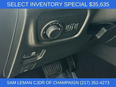 New 2025 Jeep Grand Cherokee Altitude image 10