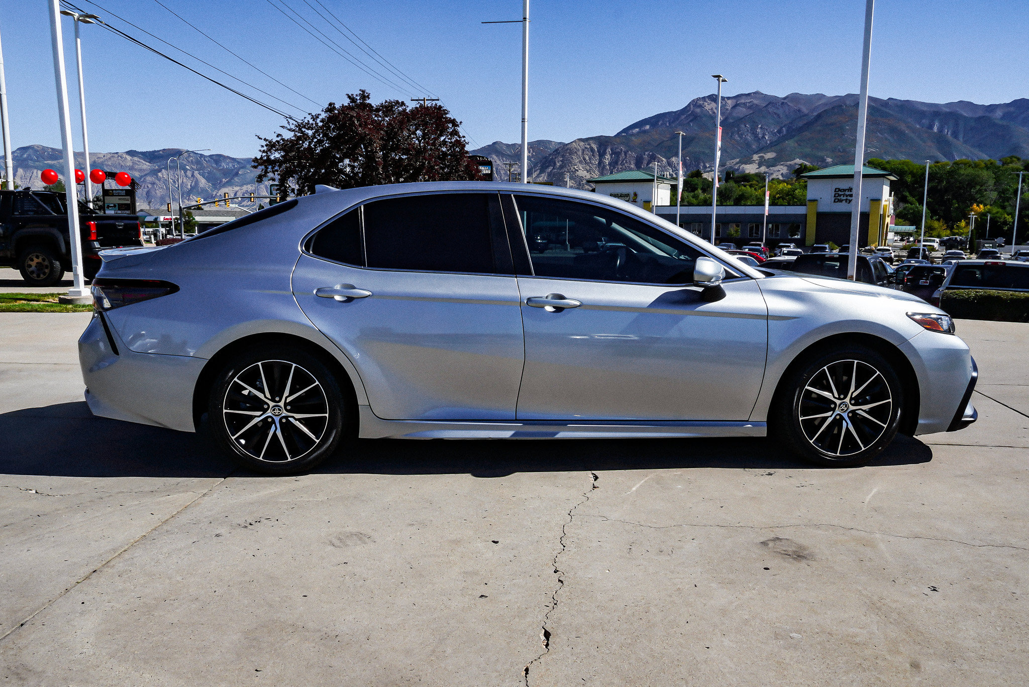 Certified 2024 Toyota Camry SE FWD image 9