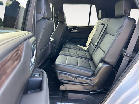 Used 2021 Chevrolet Tahoe LT w/ Luxury Package image 27