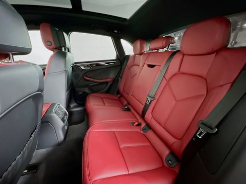 New 2026 Porsche Macan image 24