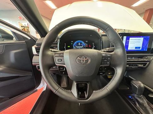 Certified 2025 Toyota Camry SE image 19