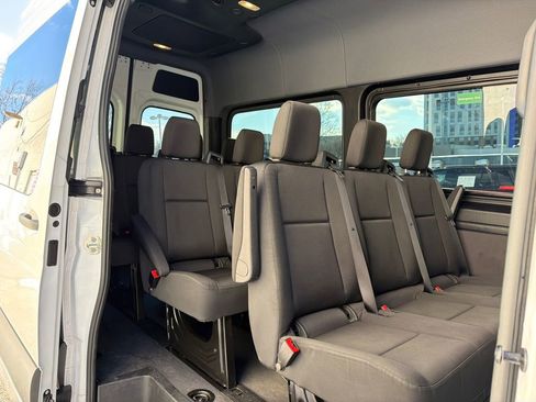Used 2024 Mercedes-Benz Sprinter 2500 image 10