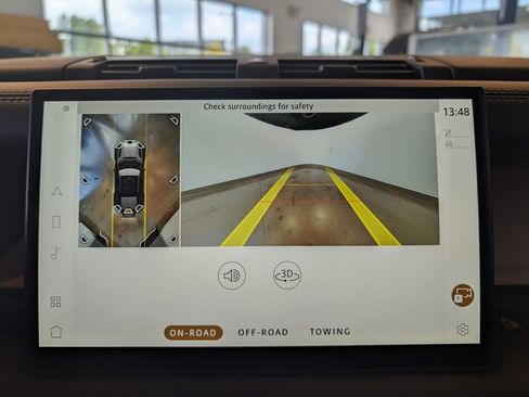 New 2025 Land Rover Defender 110 S image 21