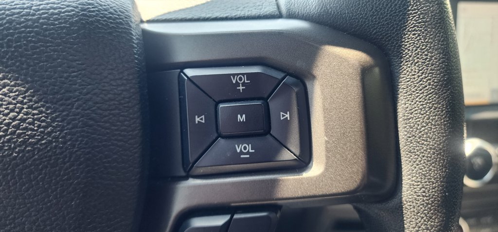 Used 2020 Ford Expedition XLT w/ Equipment Group 202A AWD/4WD image 36