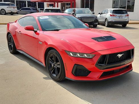 Certified 2025 Ford Mustang GT RWD image 4