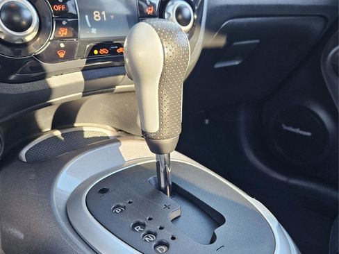 Used 2014 Nissan Juke SL image 18