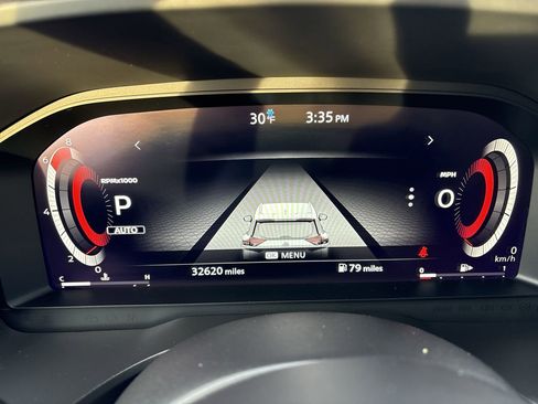 Used 2023 Nissan Rogue Platinum w/ Platinum Premium Package image 16