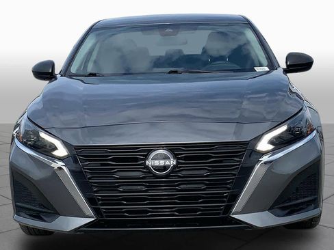 Used 2025 Nissan Altima 2.5 S FWD image 4