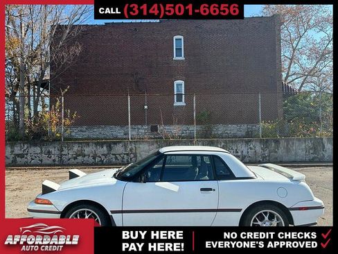 Used 1991 Mercury Capri XR2 image 2