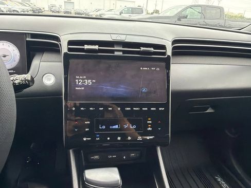 Used 2023 Hyundai Santa Cruz Limited AWD/4WD image 12