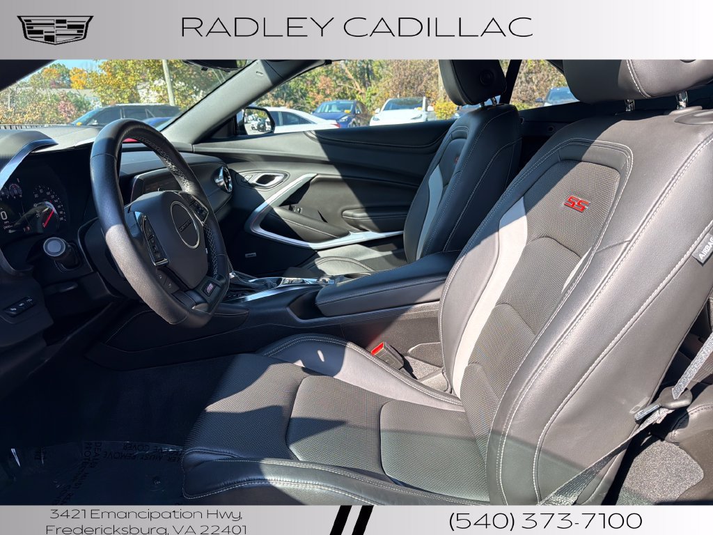 Used 2023 Chevrolet Camaro SS RWD image 3