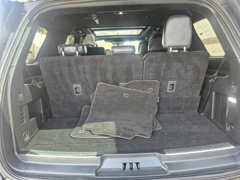 Used 2024 Lincoln Navigator Reserve AWD/4WD image 14