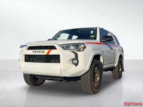 Certified 2023 Toyota 4Runner 40th Anniversary SE AWD/4WD image 2
