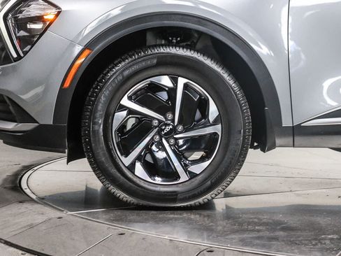 Used 2023 Kia Sportage LX AWD/4WD image 9