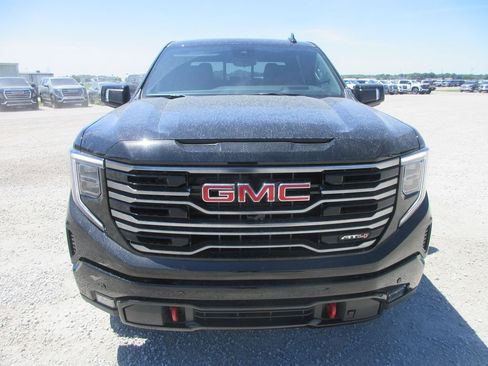 New 2026 GMC Sierra 1500 AT4 w/ AT4 Premium Package AWD/4WD image 13