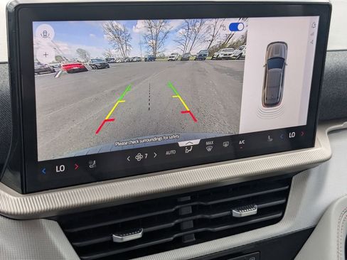 New 2026 Ford Explorer Active w/ Active Comfort Package image 13