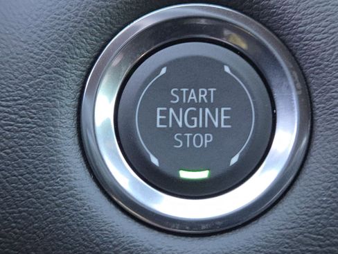 New 2026 GMC Canyon Elevation w/ Convenience Package image 8