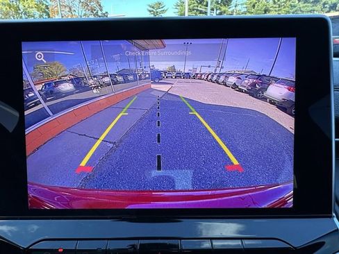 Used 2022 Jeep Compass Limited image 23