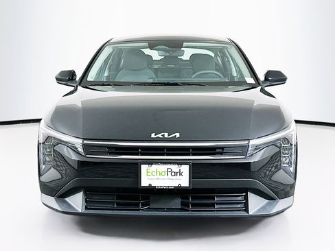 Used 2025 Kia K4 FWD image 2