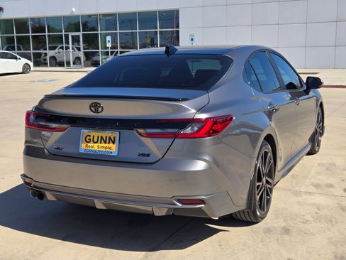 Used 2025 Toyota Camry XSE FWD image 7