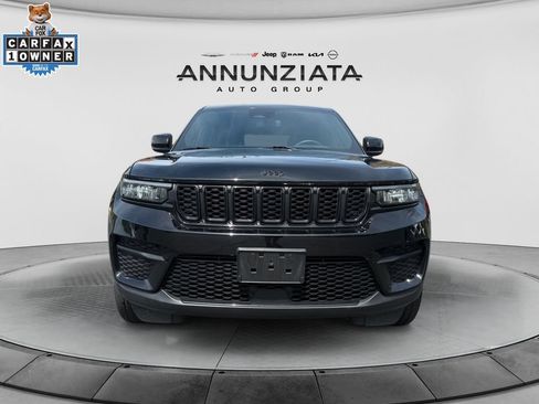 Certified 2024 Jeep Grand Cherokee Altitude AWD/4WD image 8