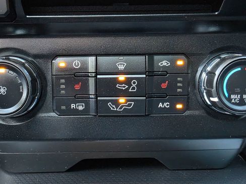 Used 2016 Ford F150 XLT w/ Equipment Group 302A Luxury image 17