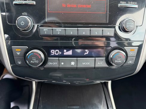 Used 2014 Nissan Altima 2.5 SV image 18