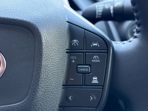 Used 2024 Toyota Prius LE FWD image 25