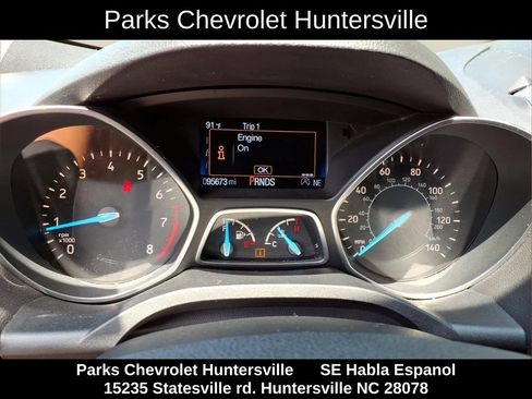 Used 2017 Ford Escape SE w/ Equipment Group 201A FWD image 14